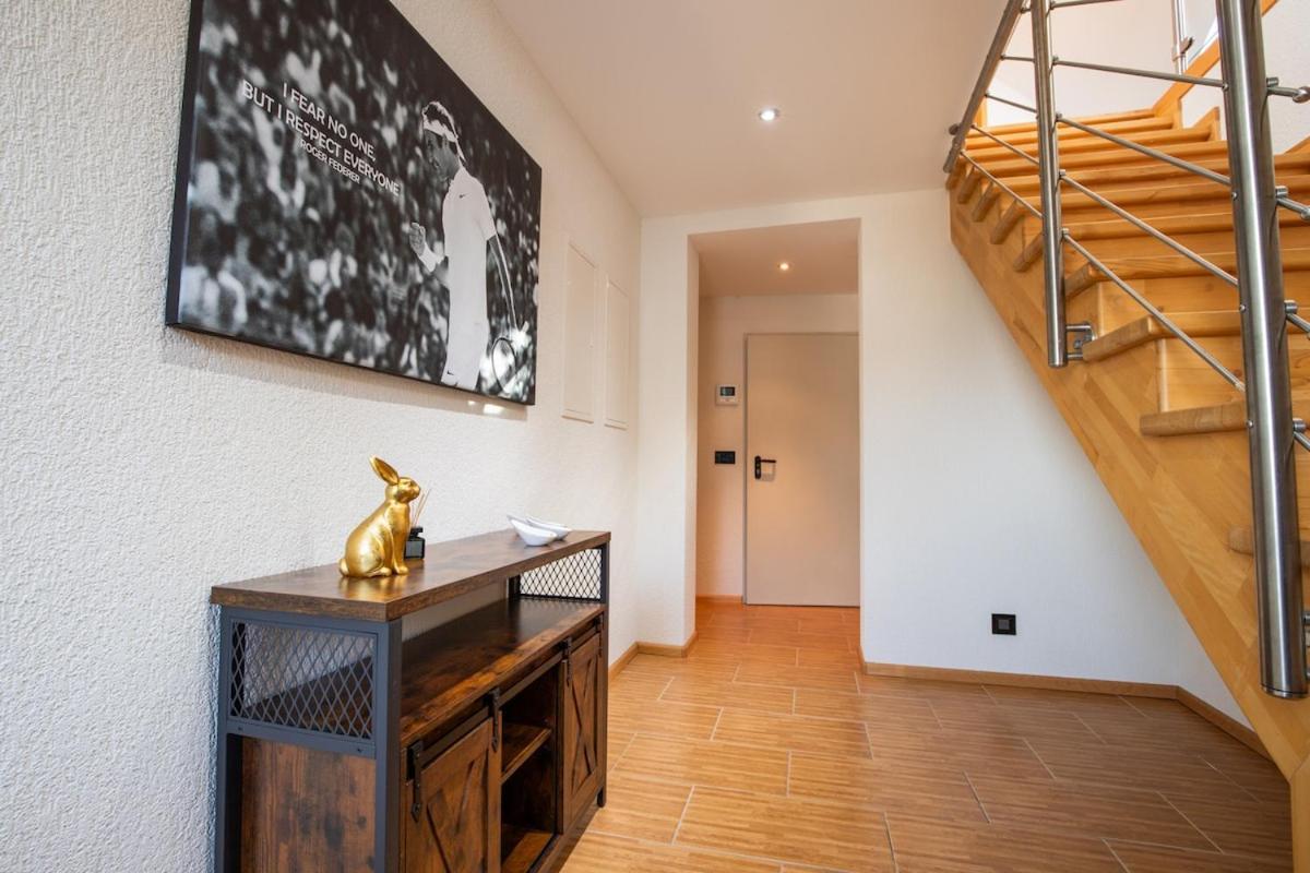 Appartement Special Roger F Rabbit 4 Apartment, Roche Towers, 10-star Bazel
